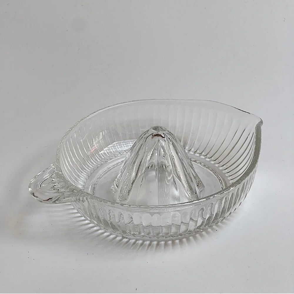 Vintage Heavy Clear Ribbed Glass Juicer‎ With Tab Handle